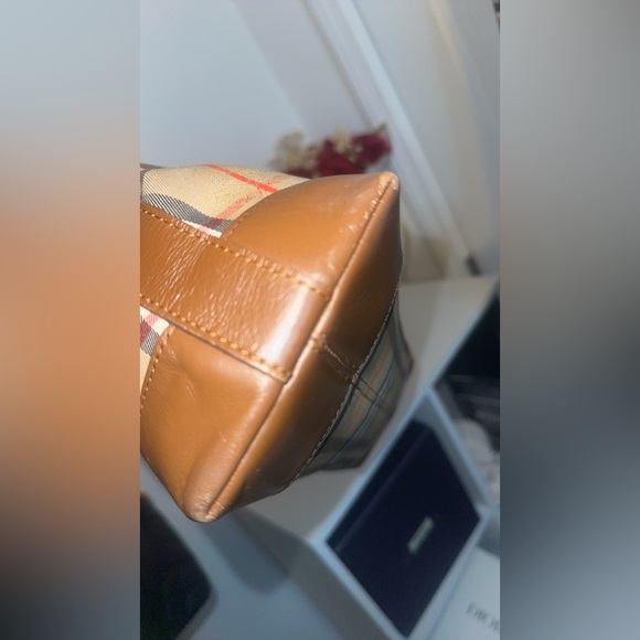 Burberry Alma - Picture 6 of 12